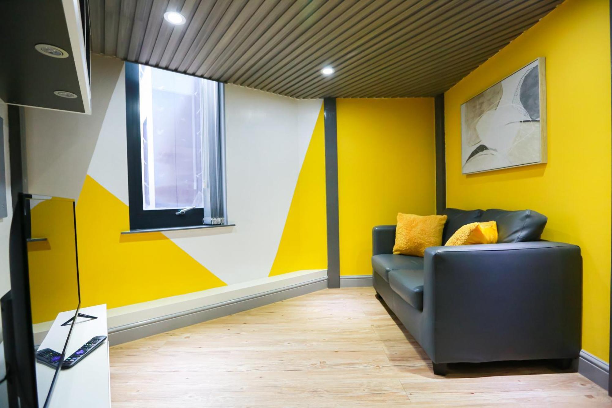 E104 Urban Loft Gem * Coventry